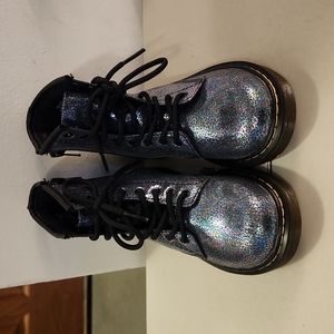 Brand new Dr Martens Delaney metallic kids boots